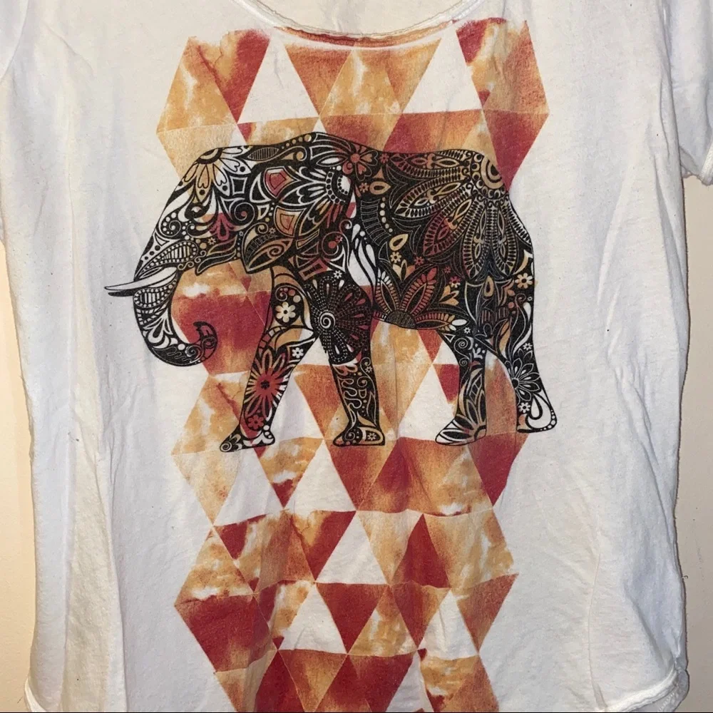 Graphic Tee - Picture 3 of 3